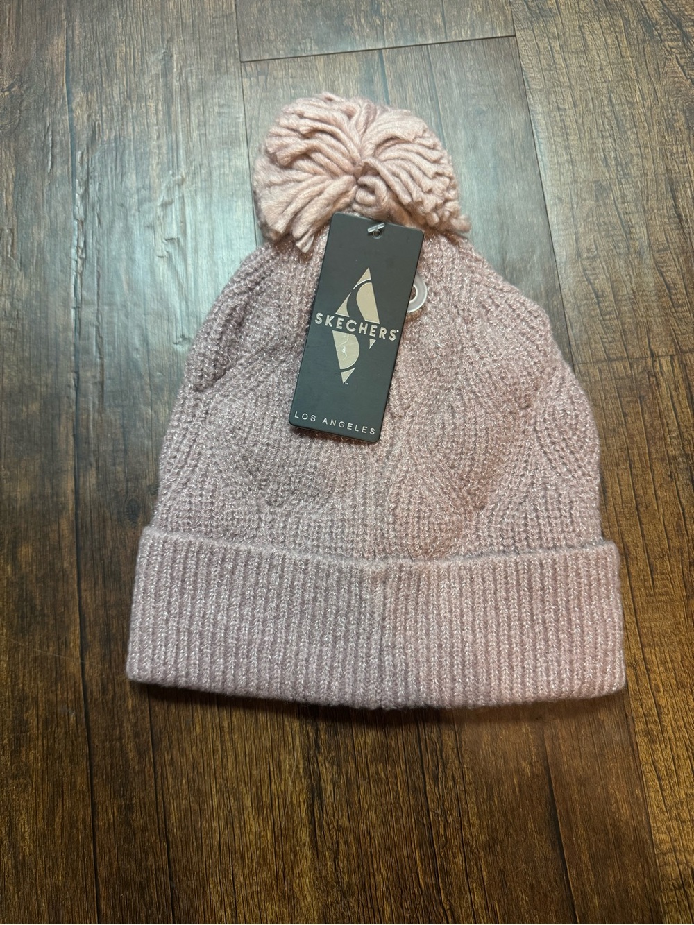 Skechers Women's Pink Knit Pom Pom Beanie New With Tags!!